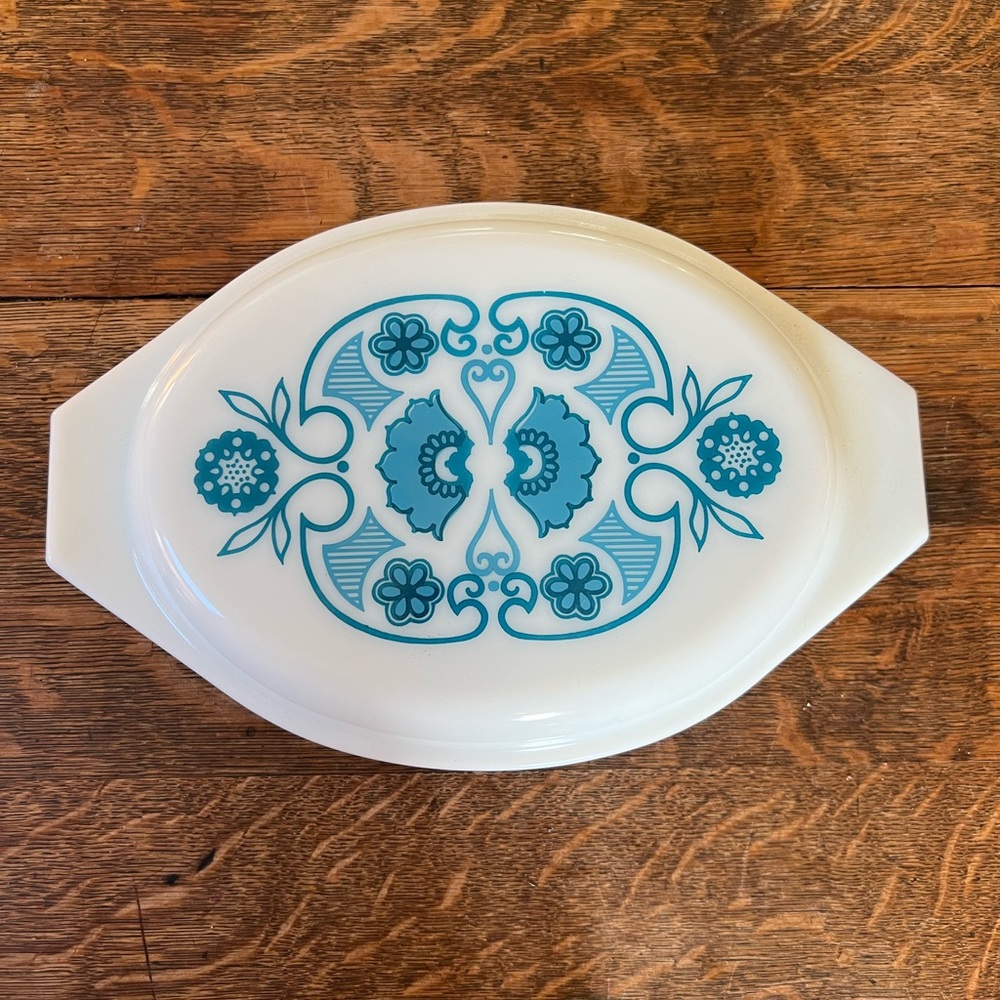 Vintage Blue / Turquoise Pyrex Cookware Casserole Dish